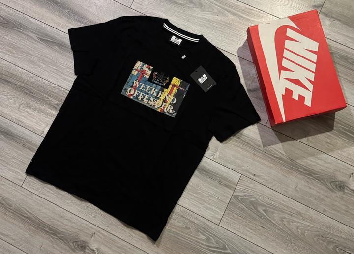 Футболка Weekend Offender