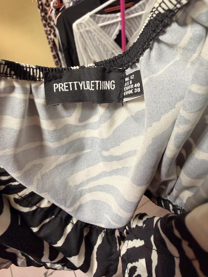 PrettyLittleThing