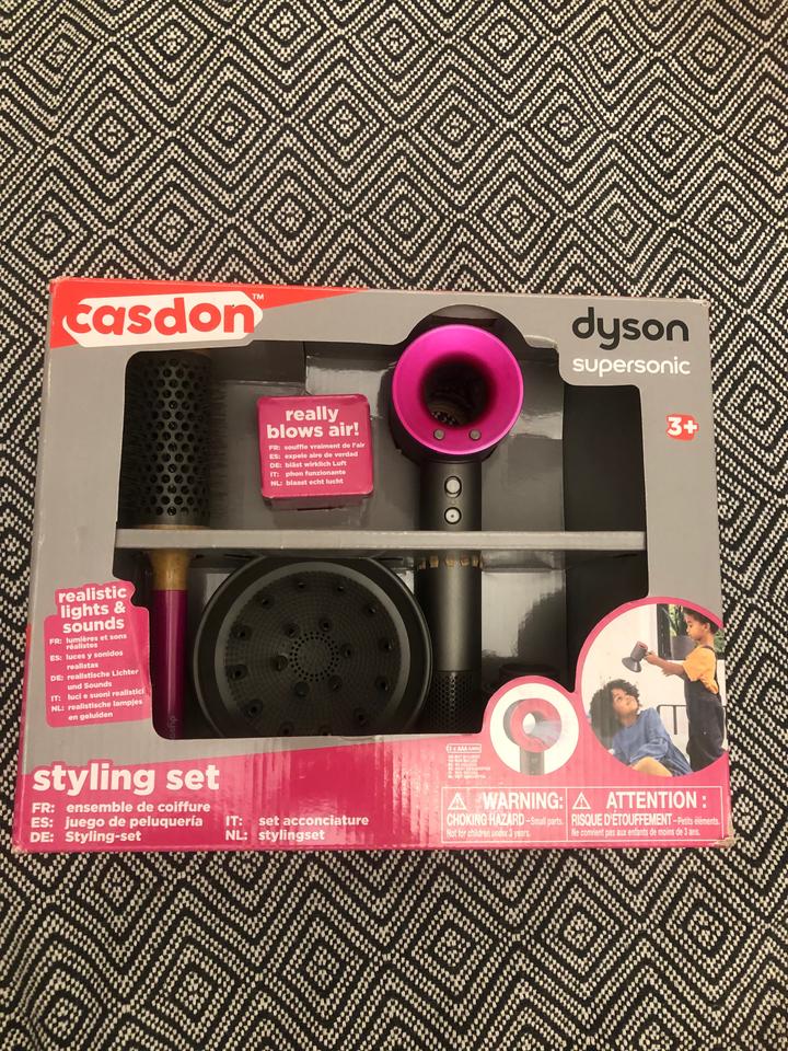 Игрушечный фен Dyson