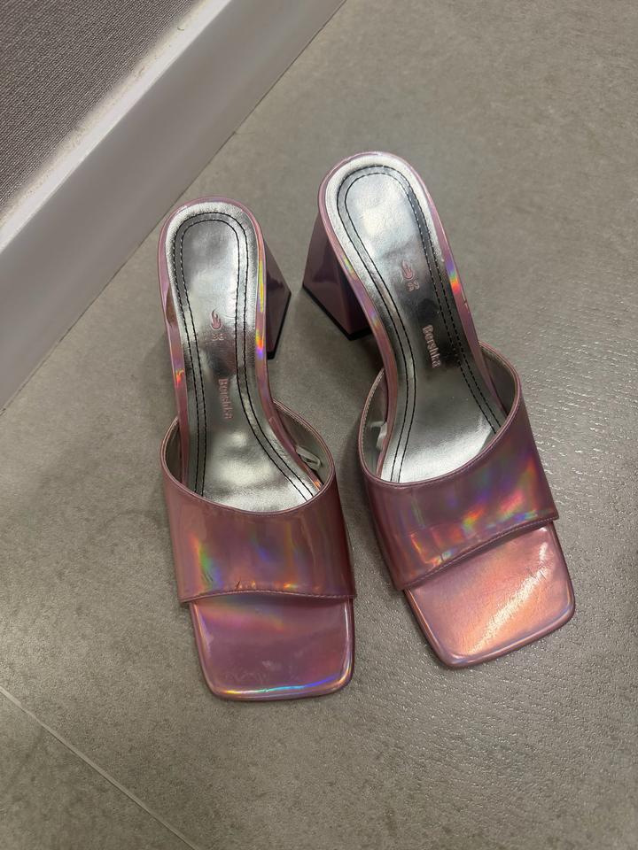 Мюли Bershka