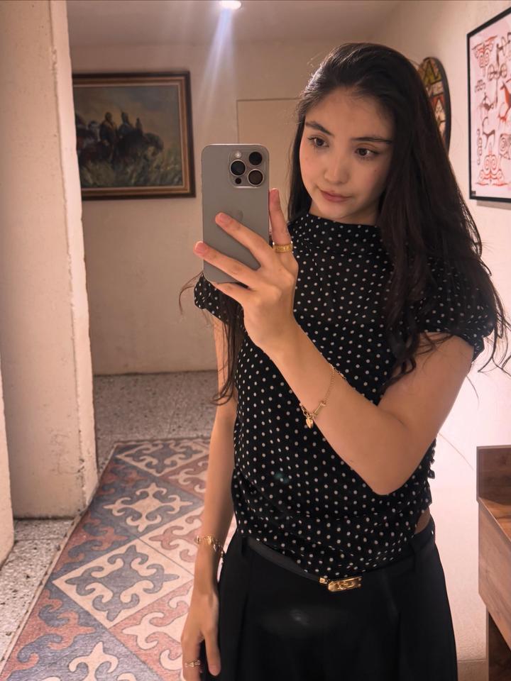 Блуза в горошек