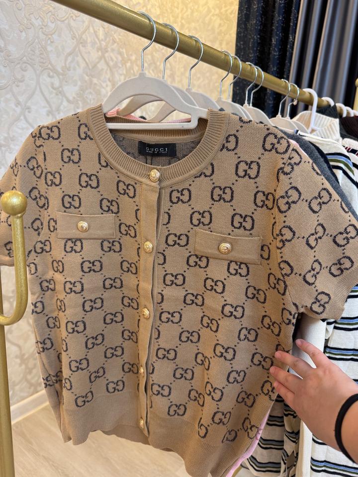 Кофта под GUCCI