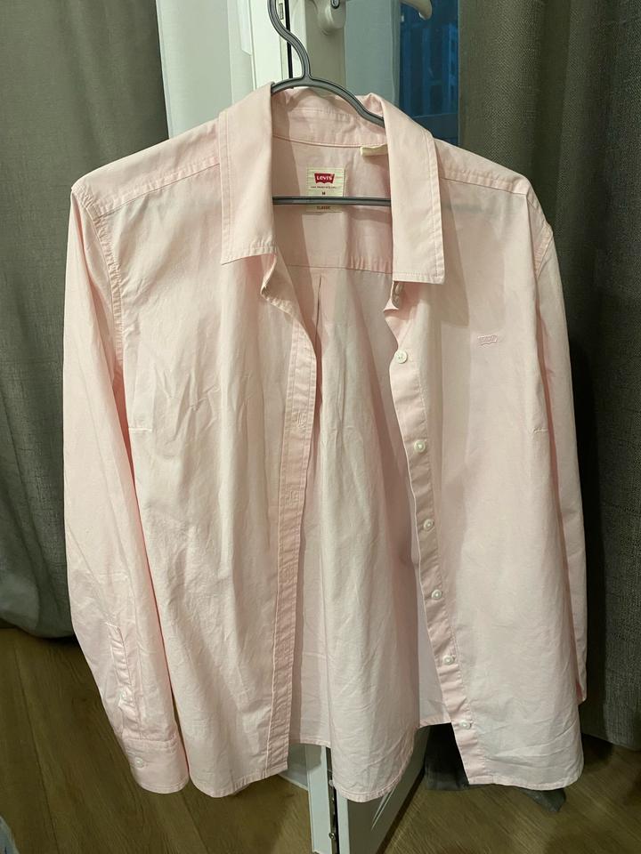Levi's