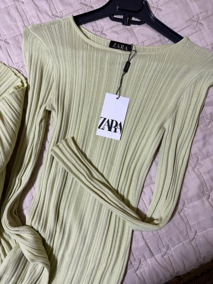 Трикотажное платье ZARA