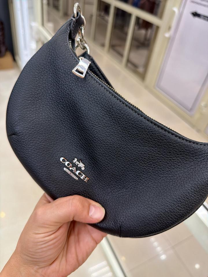 Сумка-багет Coach