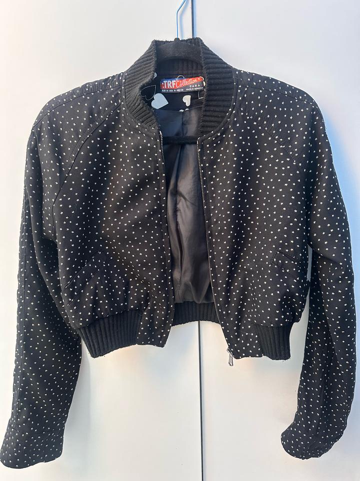 Укороченный бомбер ZARA