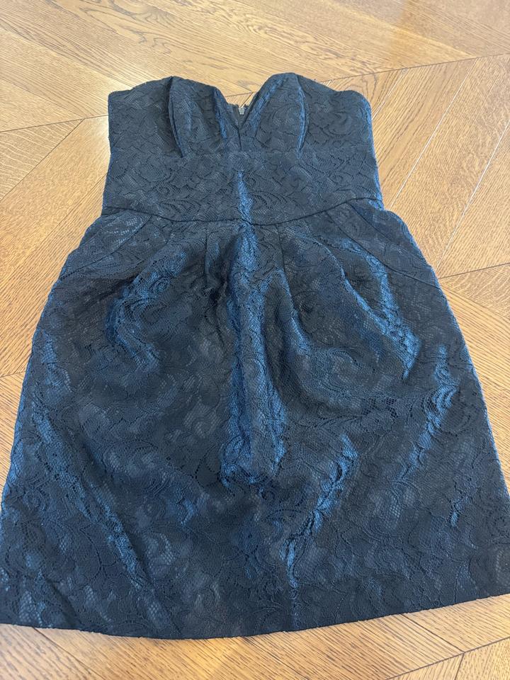 Платье GUESS