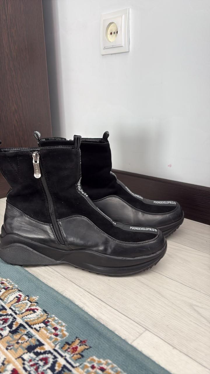 Женские ботинки