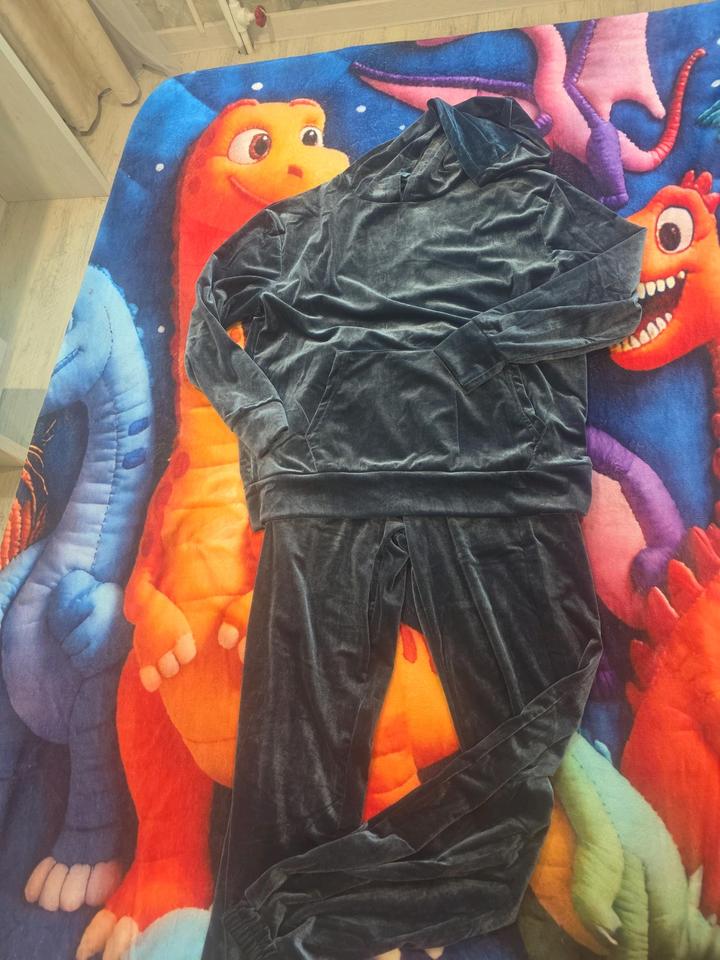 Костюм