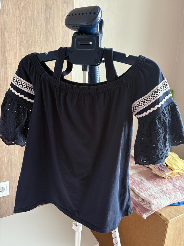 Блуза Dorothy Perkins с открытыми плечами