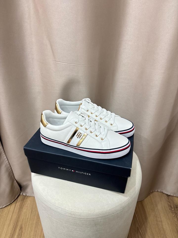 Tommy Hilfiger