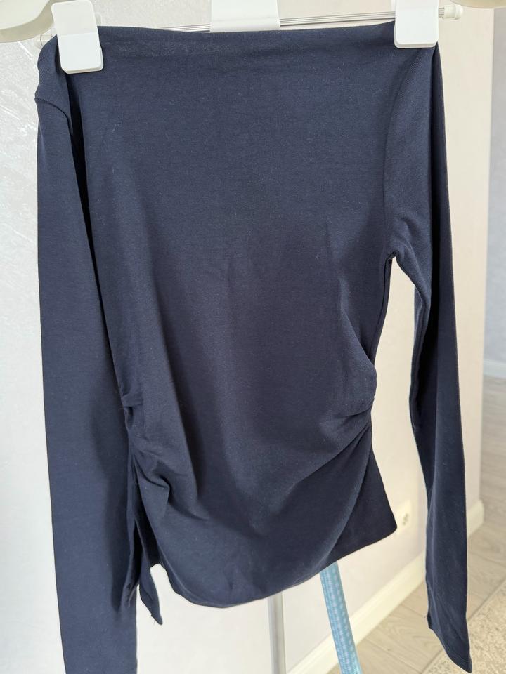 Лонгслив Bershka