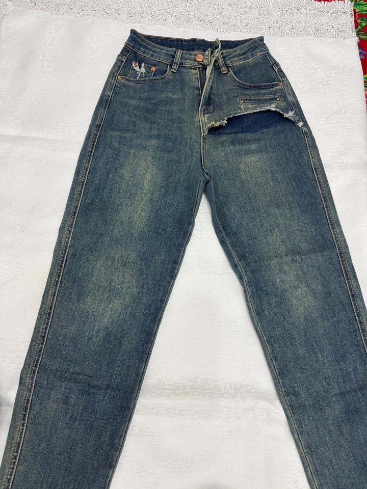 Zara Джинсы с необработанным краем