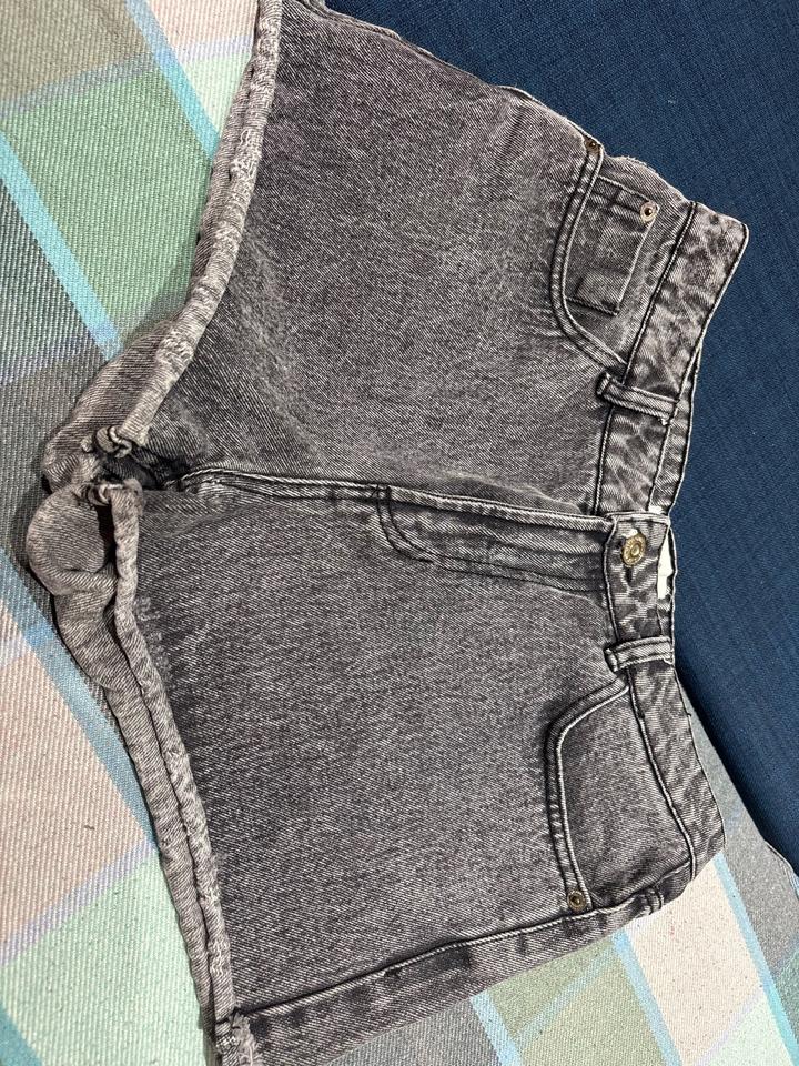 Джинсовые шорты Mango