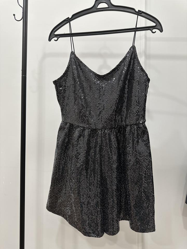 H&M