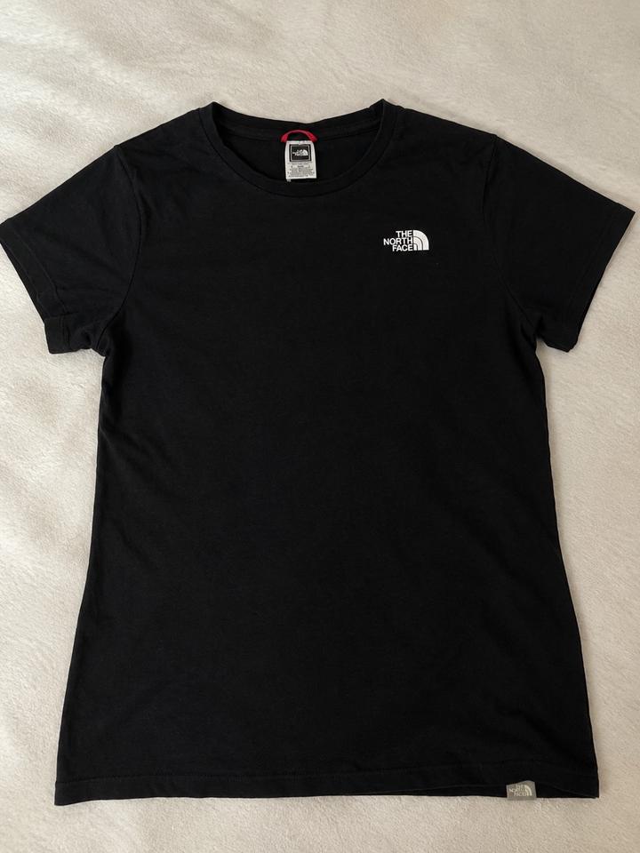 Футболка The North Face