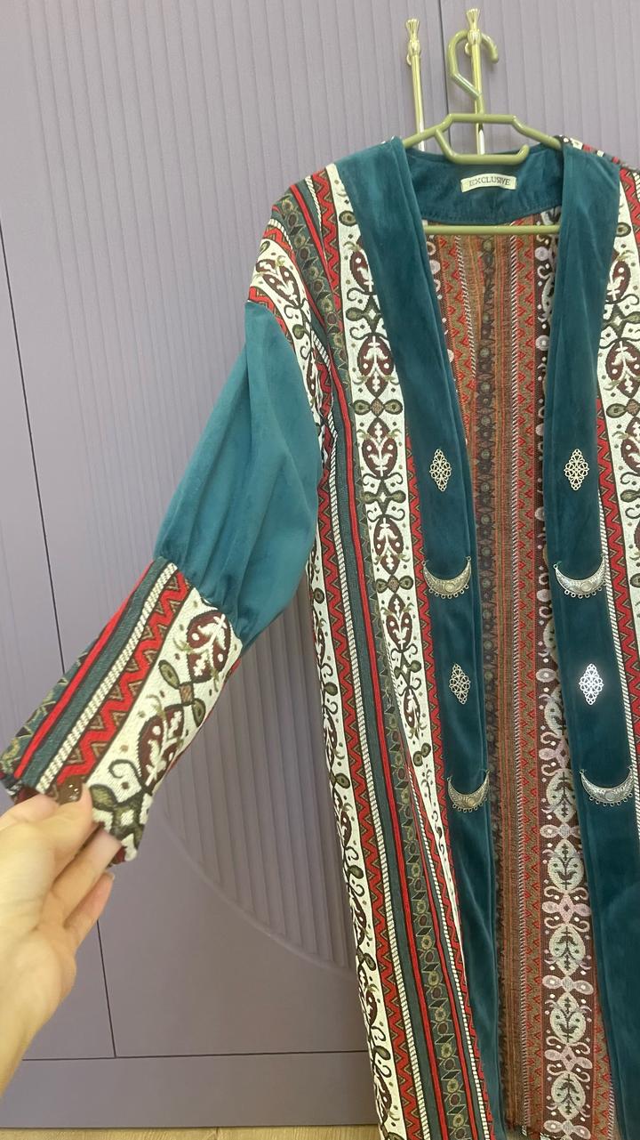 Женский чапан с орнаментом