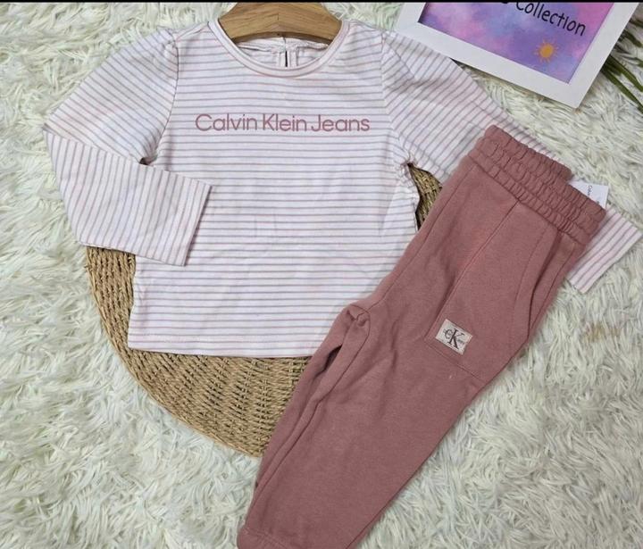 Костюм Calvin Klein Jeans на 6 лет