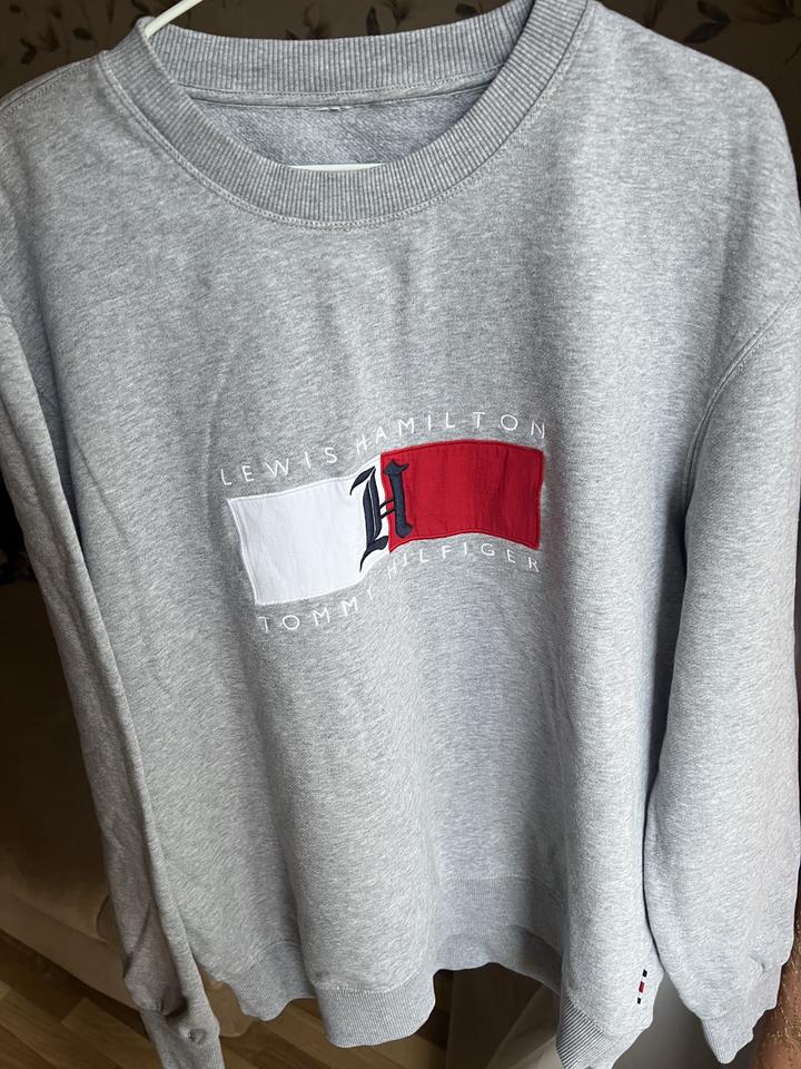 Tommy Hilfiger