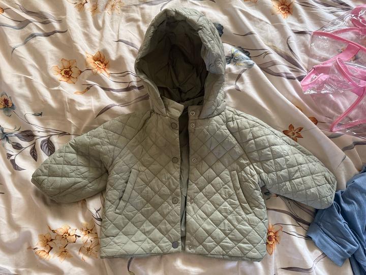 Куртка ZARA с капюшоном