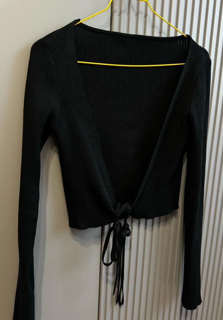 le boutique Укороченный кардиган топ на завязках