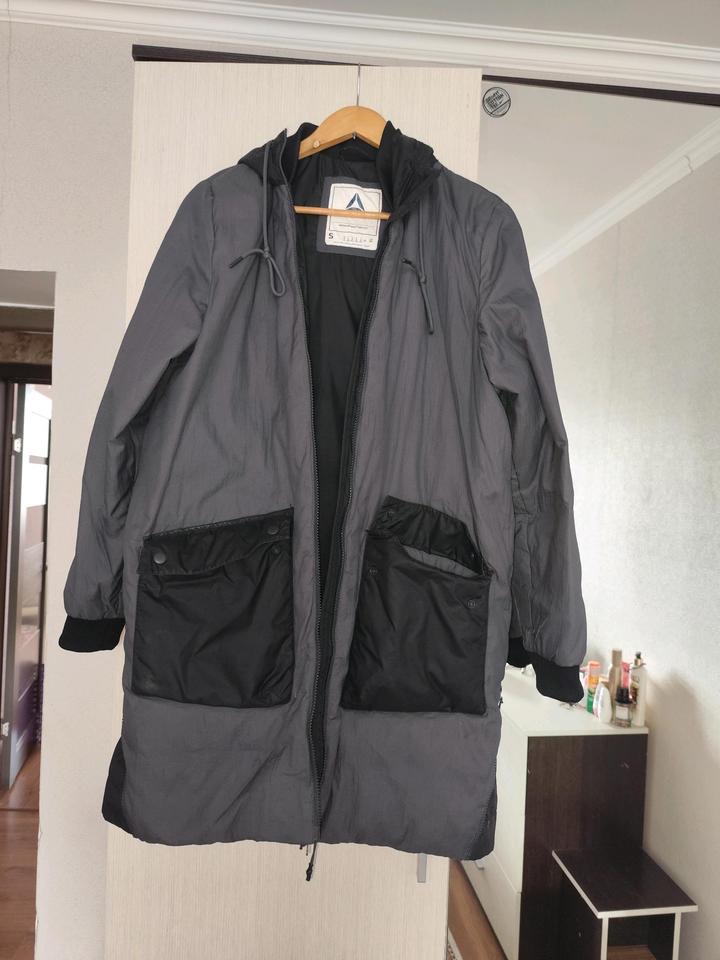 Пуховик Reebok S oversized
