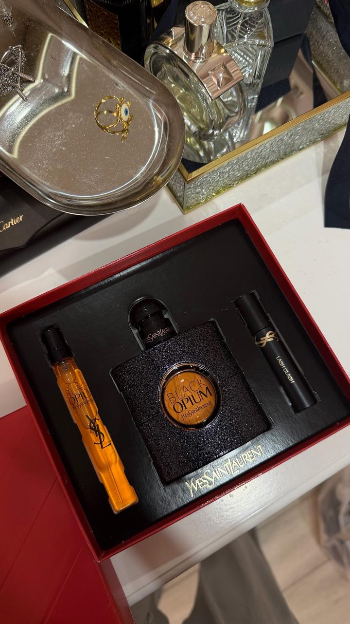 Yves Saint Laurent Black Opium подарочный набор