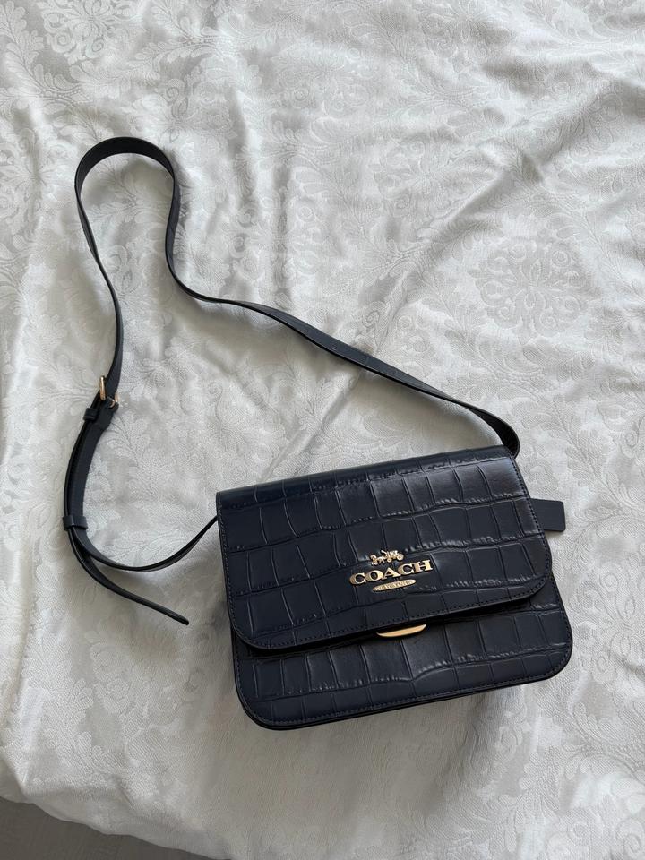 Сумка Coach через плечо