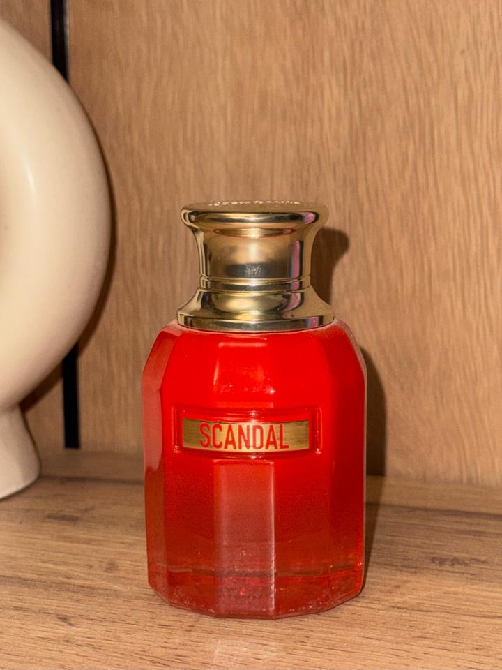 Парфюмерная вода Jean Paul Gaultier Scandal Le Parfum