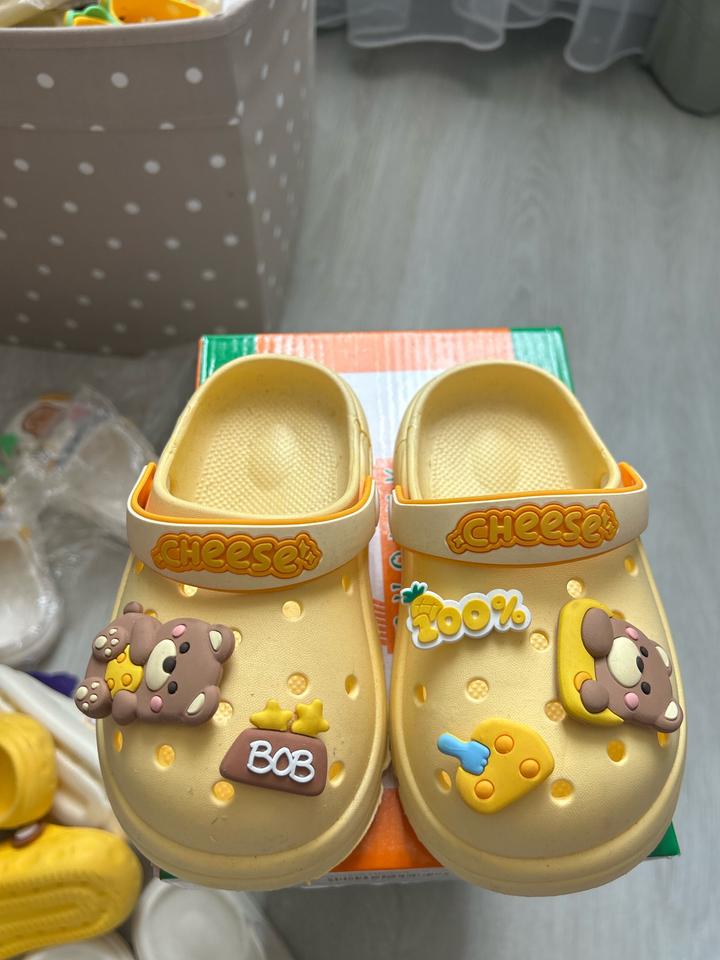 Crocs