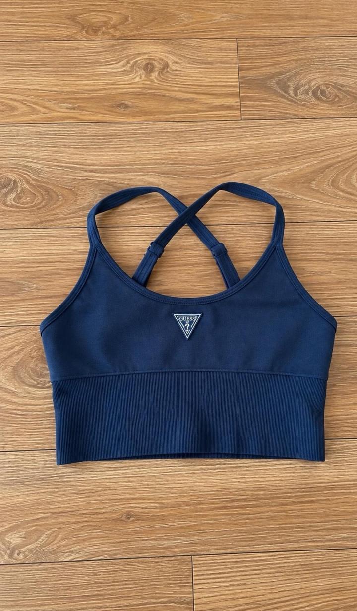 Спортивный топ Guess