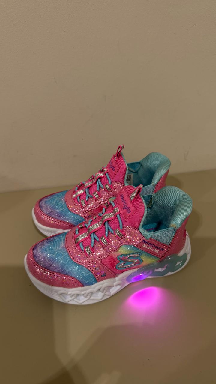 Skechers