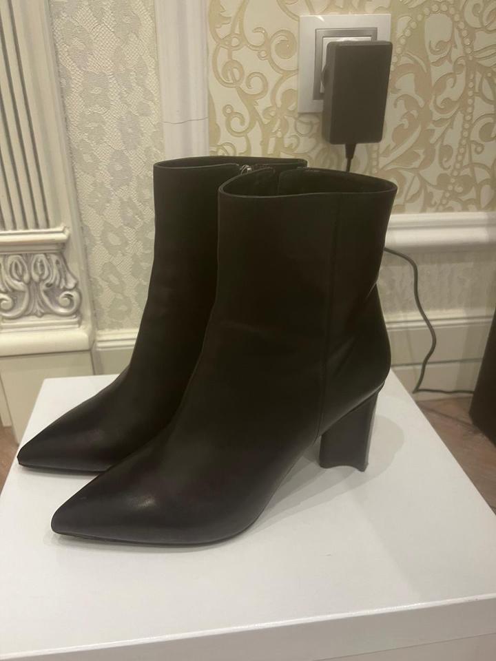 Россия ботильоны на каблуке черные остроносые ботинки ankle boots?