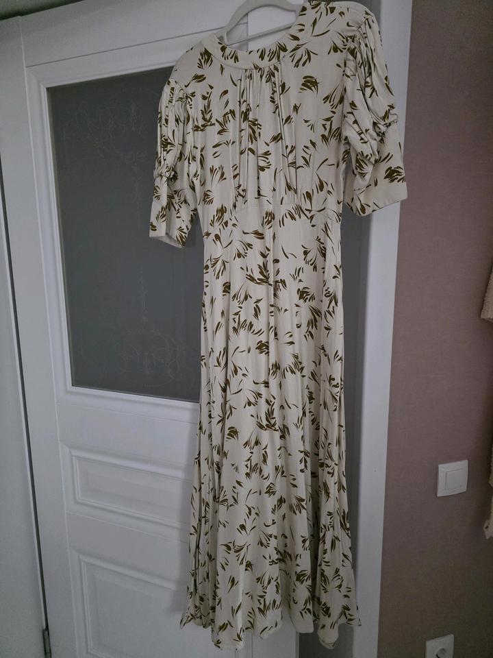 ELISA fashion woman