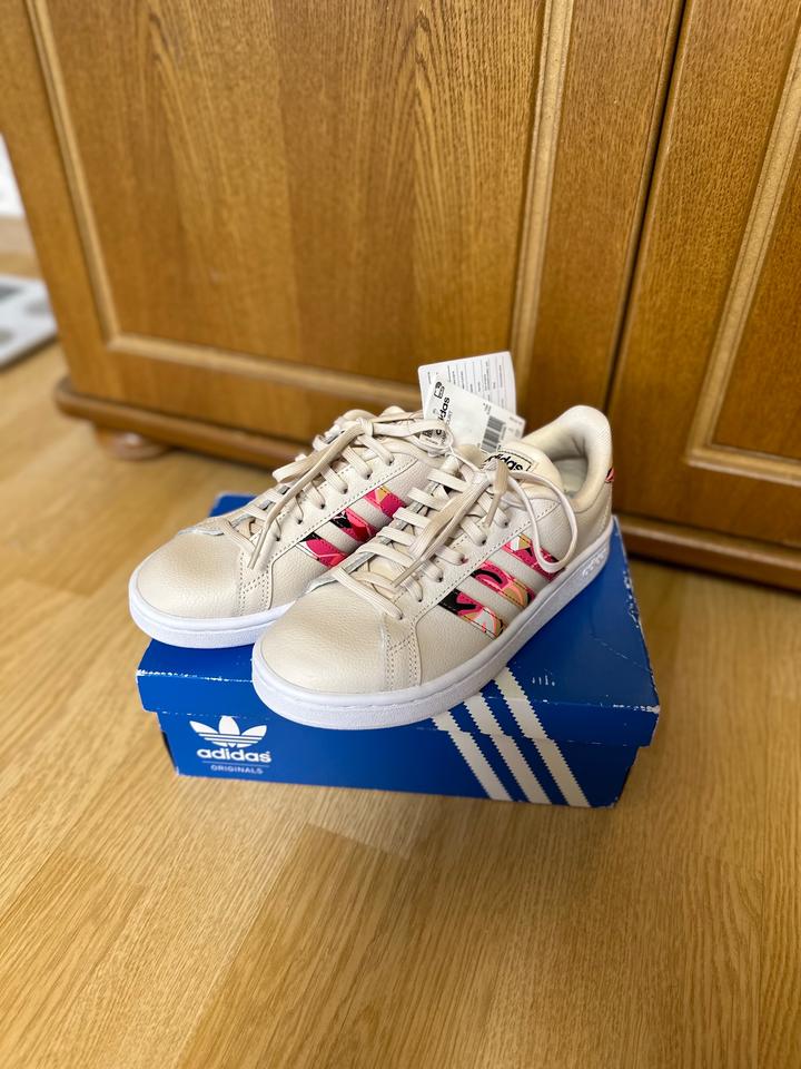 Adidas
