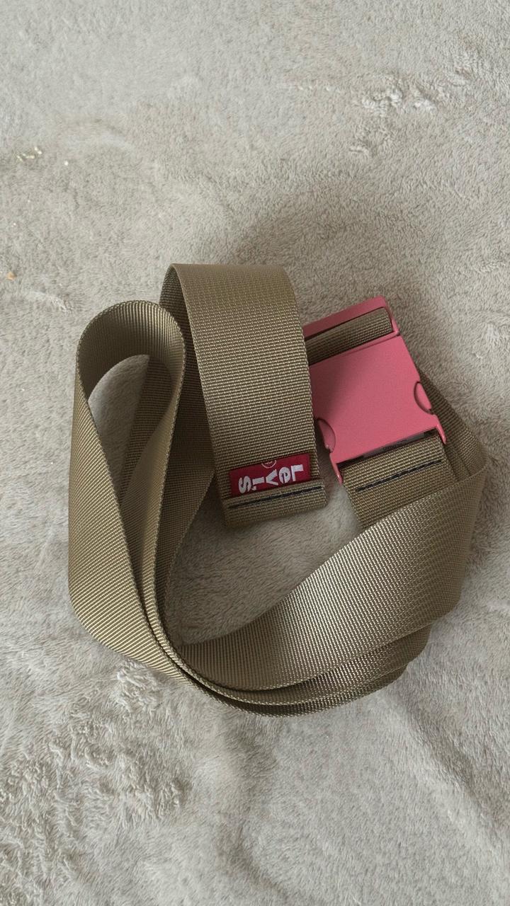 Levi's