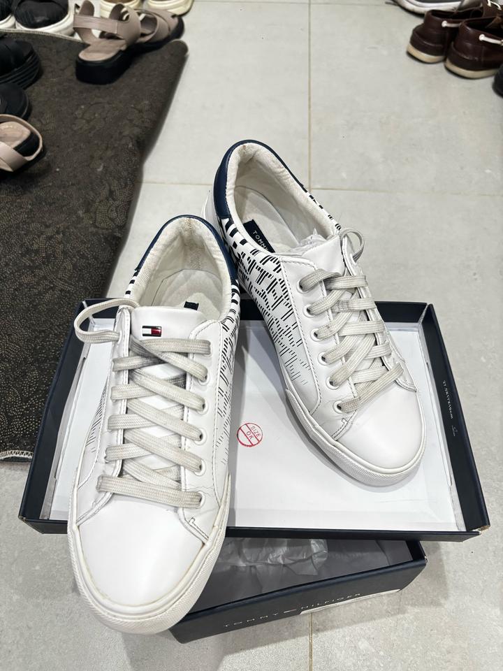 Tommy Hilfiger