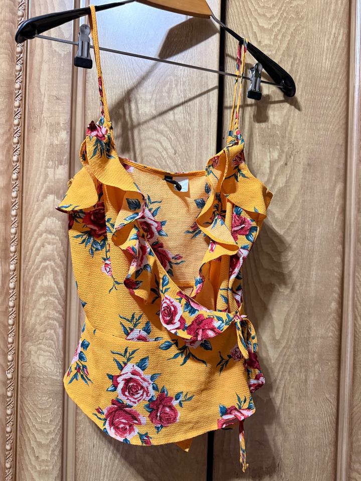 H&M Летний топ с рюшами 🌸