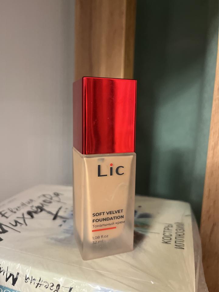 Тональный крем Lic Soft Velvet