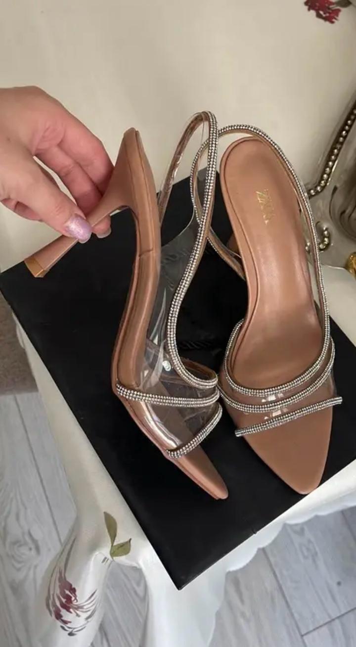 Босоножки ZARA