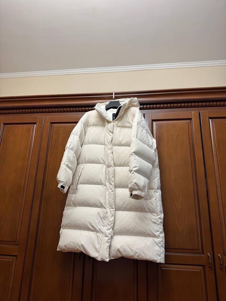 Шикарный пуховик от The North Face