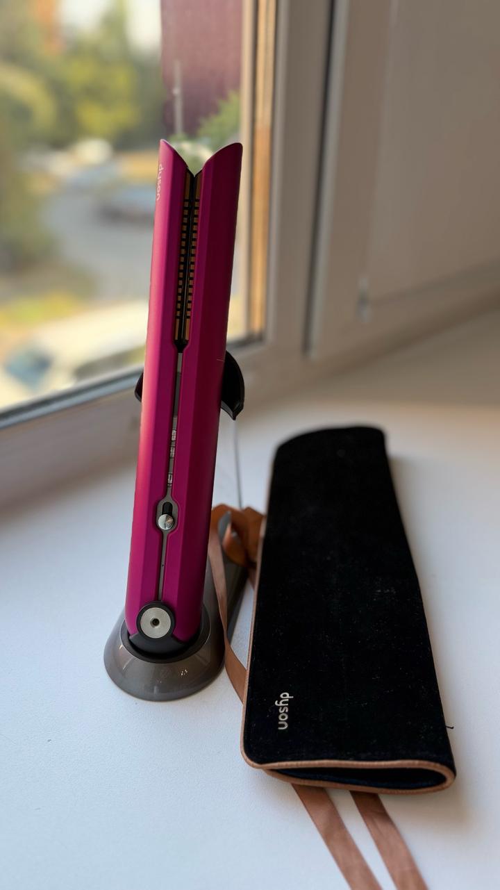 Выпрямитель для волос Dyson