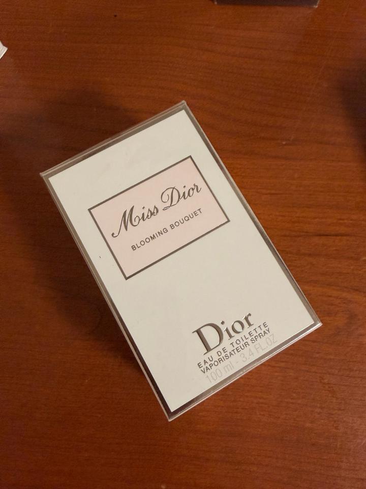 Dior