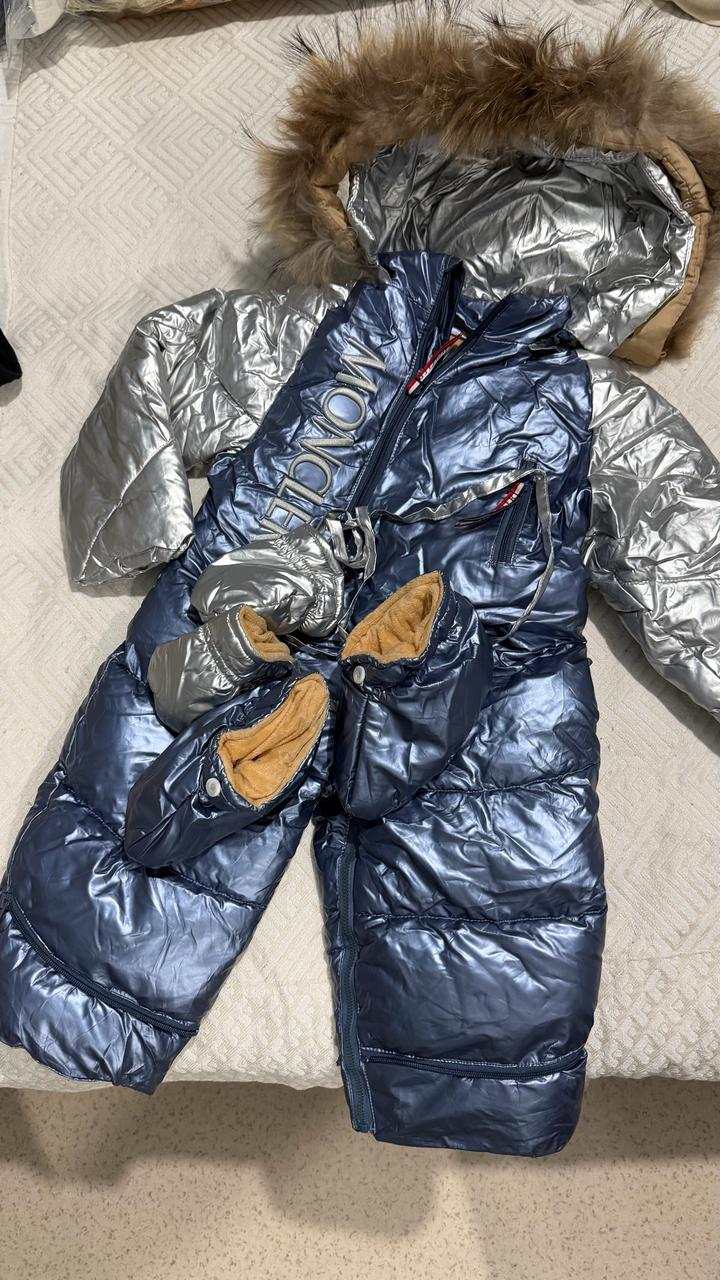Детский комбинезон Moncler