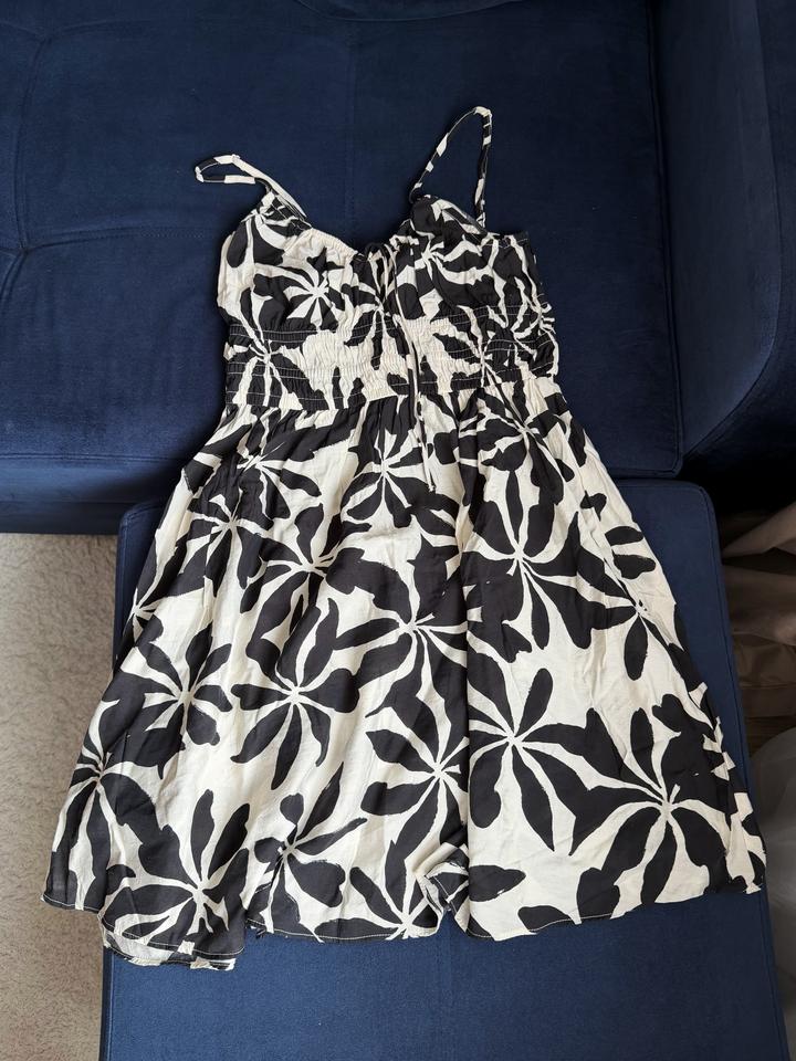 H&M