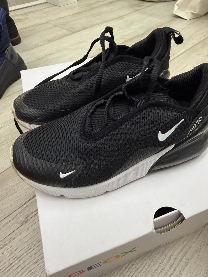 Кроссовки Nike Air 270