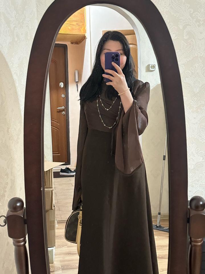 Коричневое платье макси