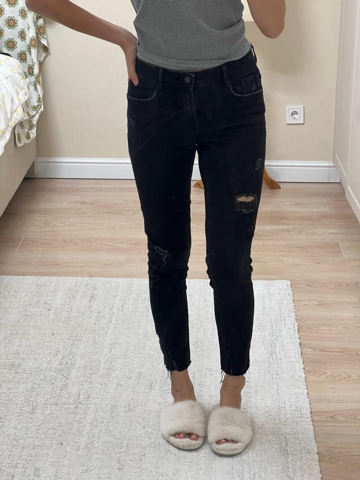 Черные джинсы скинни Zara