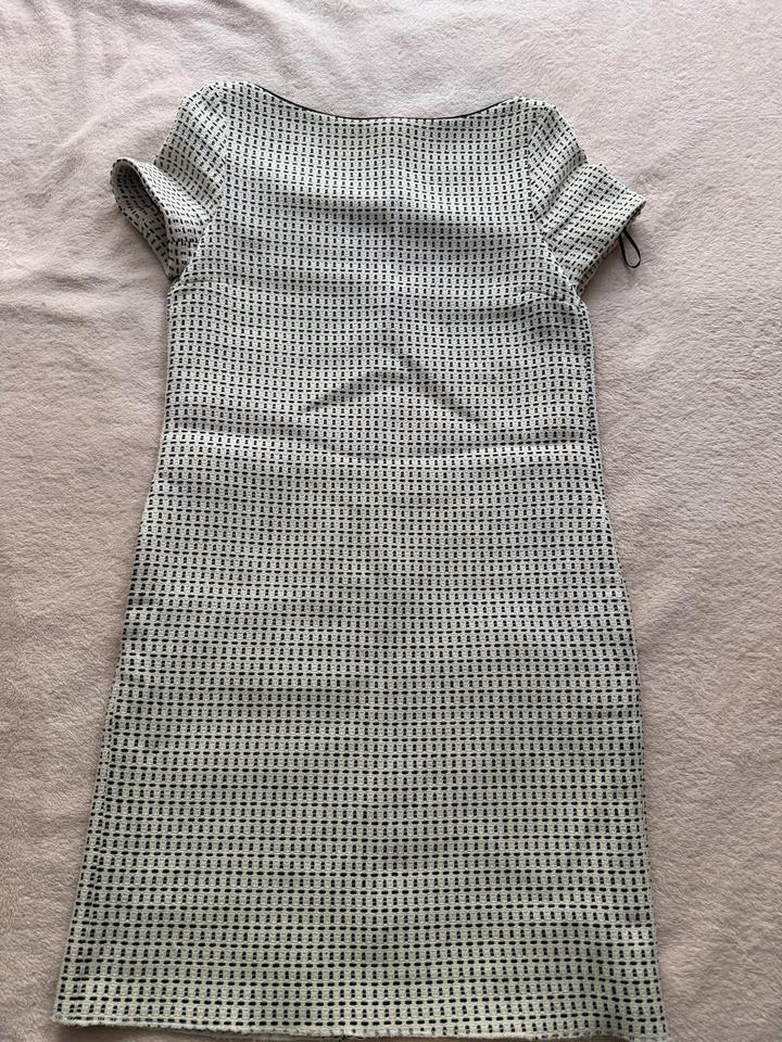 Платье Massimo Dutti