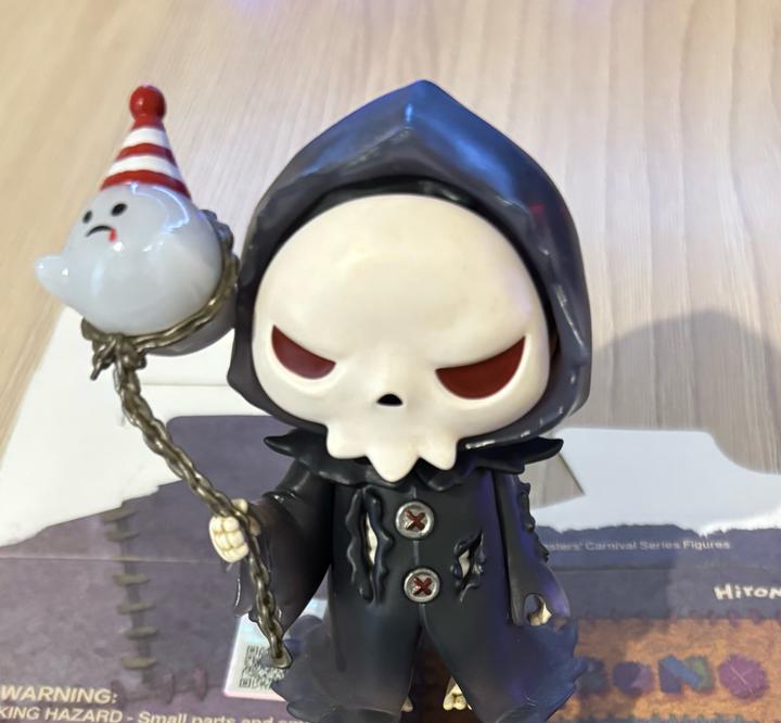 Фигурка Жнец от POP MART, Hirono Monsters' Carnival